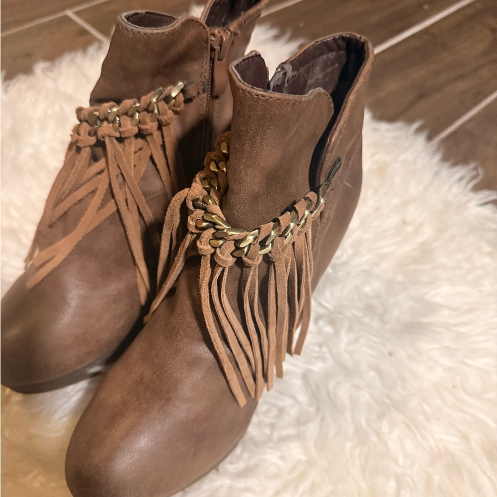 Sbicca Brown Fringe Ankle Boots